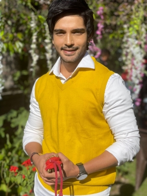  Harsh Rajput Plays Deaf And Dumb Character In Latest Music Video ‘aas Paas-TeluguStop.com