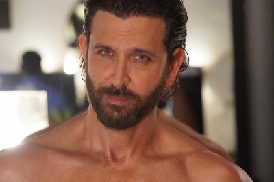  Hrithik Shares Glimpse Of His 68-year-old Mother’s Intense Workout #hrithi-TeluguStop.com