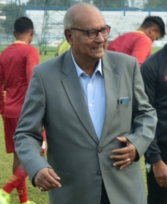  India’s Football Great Subhas Bhowmick Passes Away At 71 #indias #football-TeluguStop.com