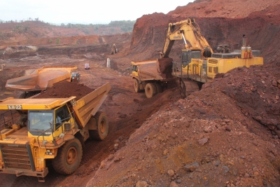 Goa’s Poll-bound Goa Finds Iron Ore A New Battlefield Goa’s Poll-bound Goa Finds Iron Ore A New Battlefield-TeluguStop.com