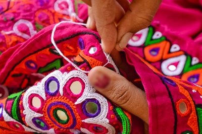  Kashmiri Handicrafts Set To Dazzle German, European Markets #kashmiri #handicraf-TeluguStop.com