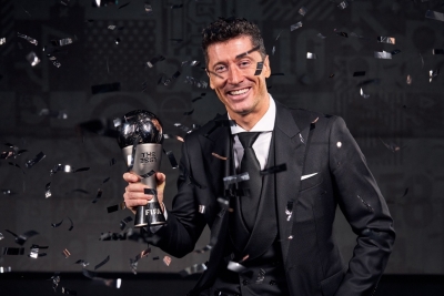 Lewandowski Cool About Being Ignored By Messi In Fifa’s 2021 Best Awards # Lewandowski Cool About Being Ignored By Messi In Fifa’s 2021 Best Awards #-TeluguStop.com