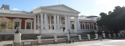  Man Arrested Over Fire At S.africa Parliament-TeluguStop.com