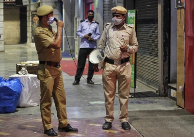 Over 300 Delhi Police Personnel Test Covid Positive #delhi #personnel-TeluguStop.com