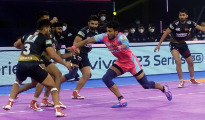  Pkl 8: Telugu Titans End Winless Run, Beat Jaipur Pink Panthers #telugu #titans-TeluguStop.com