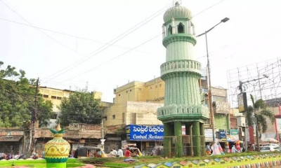  Police Foil Attempt To Hoist Tricolour At Jinnah Tower In Guntur #foil #hoist-TeluguStop.com