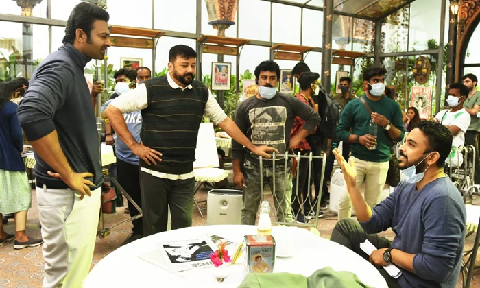  Prabhas Radheshyam Movie Working Stills Details, Hero Prabhas, Prabhas Radhe Shy-TeluguStop.com