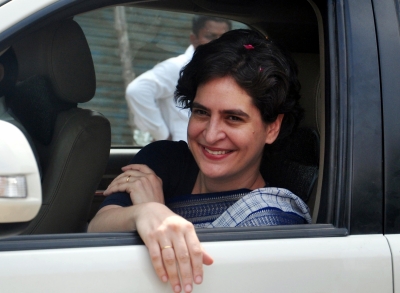  Priyanka Gandhi Reaches Ranthambore With Robert Vadra #priyanka #gandhi-TeluguStop.com