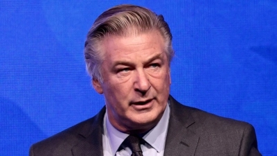  ‘rust’ Row: Alec Baldwin Hands Over His Phone To Authorities For Pro-TeluguStop.com