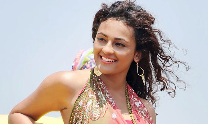  Run Raja Run Herouine-seerat Kapoor Becomes Very Slim See Photos Run Raja Run,-TeluguStop.com