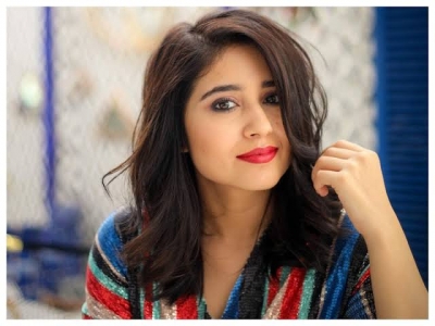  Shweta Tripathi Sharma Loves Performing In Dramas #shweta #tripathi-TeluguStop.com