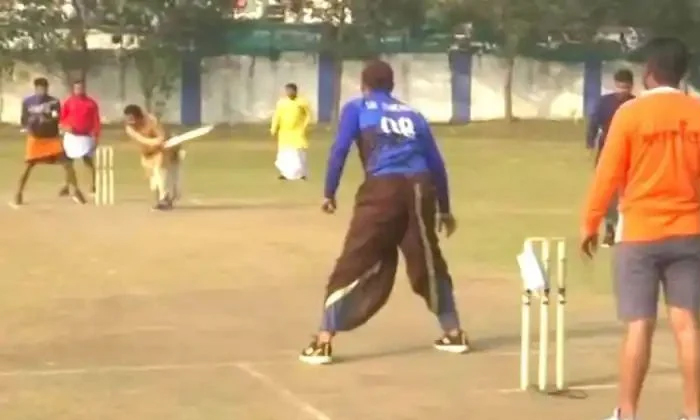  Who Played Cricket In Variety Attire What Is The Reward Given As A Result , Vir-TeluguStop.com