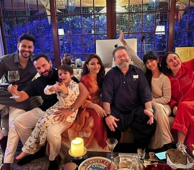  Soha Posts Photos With Saif And Kareena As She Celebrates The New Year Together-TeluguStop.com