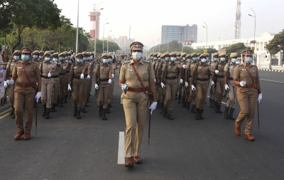  Strict Vigil By Tn Police At Check Posts Bordering Kerala #strict #vigil-TeluguStop.com