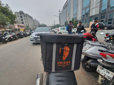  Swiggy Raises $700 Mn To Boost Quick Grocery Delivery Biz #swiggy #raises-TeluguStop.com