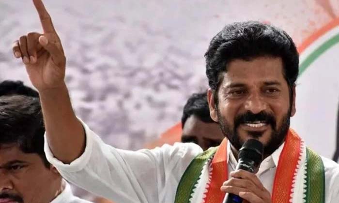  Reduced Rush In Congress   Rewanth Is Fighting Alone , Telangana Politics, Revan-TeluguStop.com
