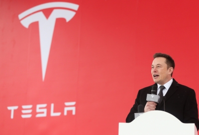  Tesla Will Now Charge $12k For ‘full Self Driving’ Software: Musk#te-TeluguStop.com