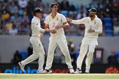  The Ashes, 5th Test: Australian Retain Upper Hand Despite England’s Late F-TeluguStop.com