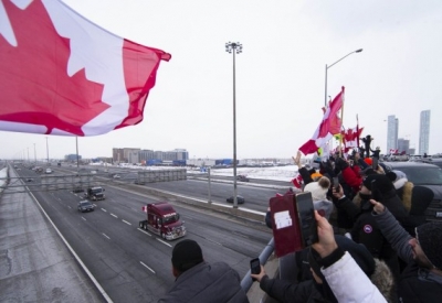  Thousands Protest Vaccine Mandates, Covid Restrictions In Canada #thousands #vac-TeluguStop.com