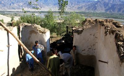  Un Conducts Post-quake Assessment In Afghanistan #conducts #quake-TeluguStop.com