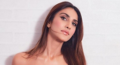  Vaani Kapoor Turns To Natural Products For Hair Care #haironhigh #vaani-TeluguStop.com