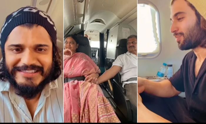  Vijay Deverakonda Plane Ride With His Smart, Vijay Devarakonda, Flight, Dog, Vir-TeluguStop.com