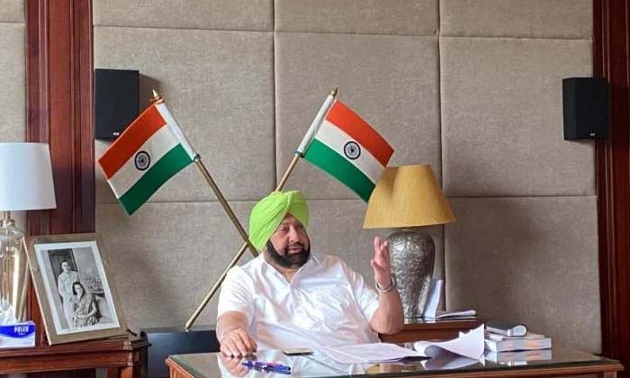  Former Punjab Chief Minister Makes Viral Comments On Rahul Gandhi ,  Amarinder S-TeluguStop.com