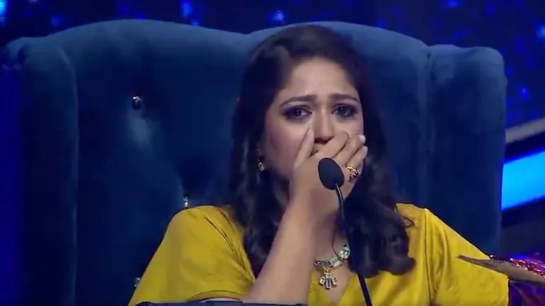  Chiranjeevi Sarja Wife Get Emotional After Hearing Her Husband Voice Video Goes-TeluguStop.com