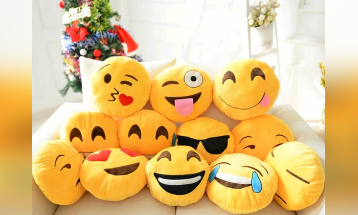  Do You Know Why Emojis Are Yellow Details, Emojis, Emoticons, Yellow Color, Reas-TeluguStop.com