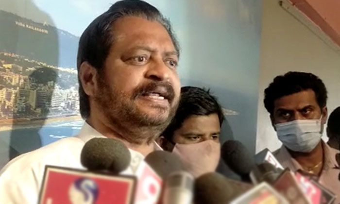  Former Mp Harsha Kumar Comments On Vijaya Sai Reddy , Harsha Kumar , Vijaya Sai-TeluguStop.com
