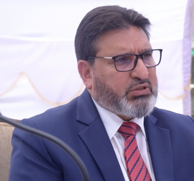 Altaf Bukhari Assures Full Support To Srinagar Acid Attack Victim #altaf #bukhar Altaf Bukhari Assures Full Support To Srinagar Acid Attack Victim #altaf #bukhar-TeluguStop.com
