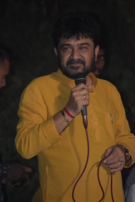  Cong Ex-spokesperson Jayrajsinh Parmar Hints At Joining Bjp-TeluguStop.com