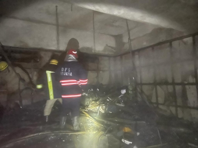  Fire Breaks Out At Karkardooma Court #breaks #karkardooma-TeluguStop.com