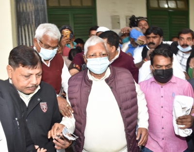  Fodder Scam: Lalu Prasad Convicted In Rs 139.35 Cr Doranda Treasury Case-TeluguStop.com
