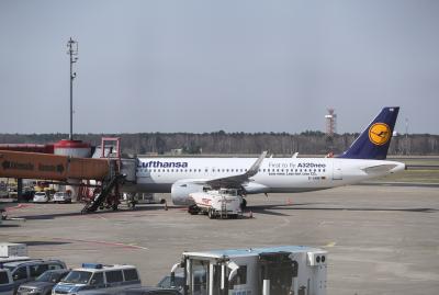  Germany Urges Citizens To Leave Ukraine; Lufthansa To Suspend Flights-TeluguStop.com