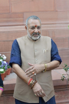  Giriraj Singh Calls For Implementation Of Govt's Schemes At Grassroots Level-TeluguStop.com