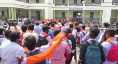 Hijab Row: Karnataka Hc Refers Matter To Larger Bench #hijab #karnataka Hijab Row: Karnataka Hc Refers Matter To Larger Bench #hijab #karnataka-TeluguStop.com