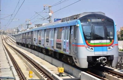  Hyderabad Metro Introduces Ozone-based Sanitisation Of Coaches-TeluguStop.com