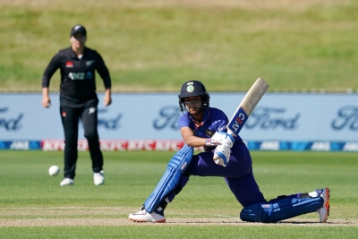  India Defeat Sa By Two Runs In Women's Cricket World Cup Warm-up Match-TeluguStop.com