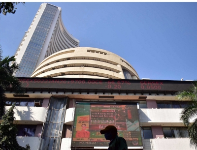  Indian Equity Slumps Further In Closing Hours; Sensex 2,702 Pts Down (2nd Ld)-TeluguStop.com