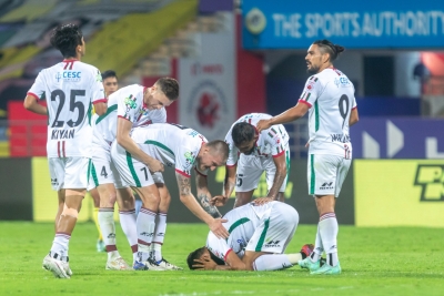  Isl 2021-22: Atk Mohun Bagan Storm Into Top-four With 2-1 Win Over Hyderabad #mo-TeluguStop.com