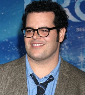  Josh Gad Accuses Hollywood Of 'dumbing Down'-TeluguStop.com