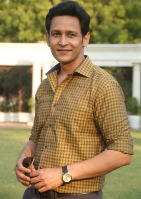  ‘kaamnaa’ Actor Abhishek Rawat: Father An Anchor Upon Which His Chil-TeluguStop.com