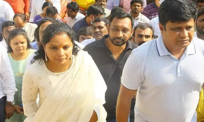  Mlc Kavitha In Tirumula , Kavitha, Tirumula, Trs Party , Kcr , Ts Poltics ,-TeluguStop.com