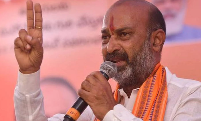  Bjp Says Kcr Is Declining On Comments On Constitutional Chang Telangana Politics-TeluguStop.com