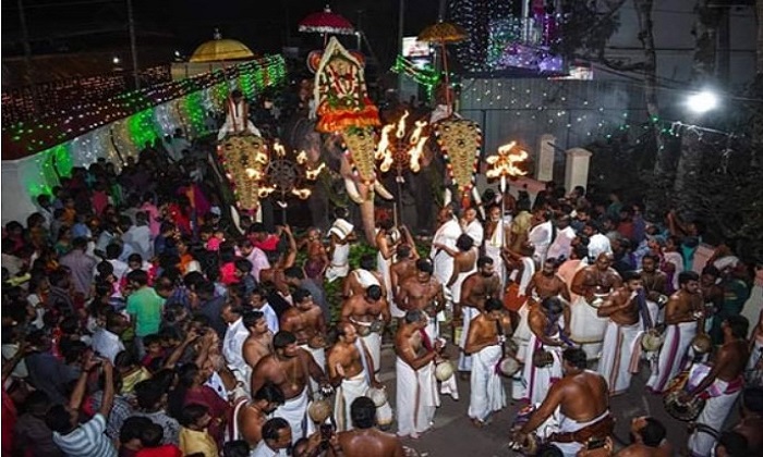  Kreala Thiruvarappa Sri Krishna Temple Special Story , Devotional, Kerala Krish-TeluguStop.com