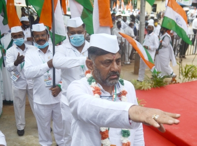  K'taka Cong Leaders Demand Minister K.s. Eshwarappa's Resignation-TeluguStop.com