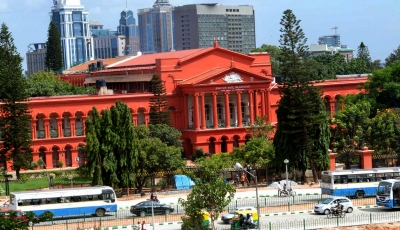  K’taka Hijab Crisis: Hc Adjourns Hearing To Wed, Govt Declares 3-day Schoo-TeluguStop.com