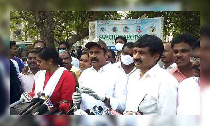  Minister Kannababu Orders Police To Take Action Who Takes Alcohol In Public Plac-TeluguStop.com