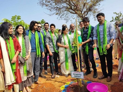  Nagarjuna Lays The Foundation Stone For The Adopted 1,080 Acre-project-TeluguStop.com